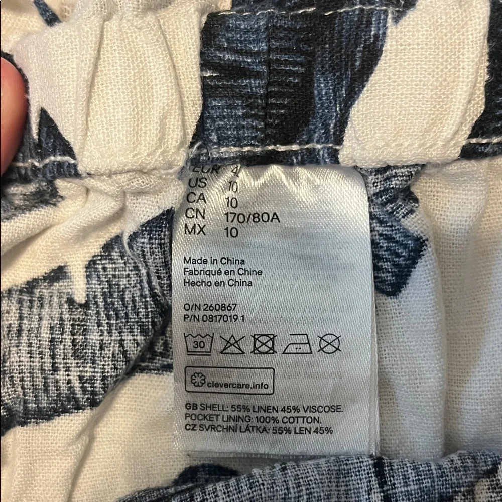 Desmond & Dempsey H&M Women Shorts Linen Blend Tropical Print Blue White Size 10 - Picture 7 of 9